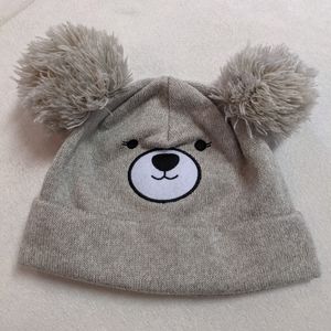 Bear hat with pompoms baby sz L